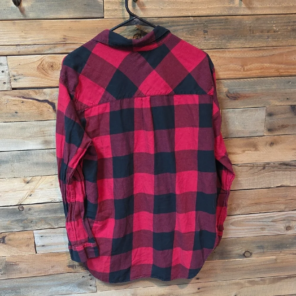 Faded Glory Red and Black Buffalo Plaid Button-Up Shirt - Picture 3 of 3